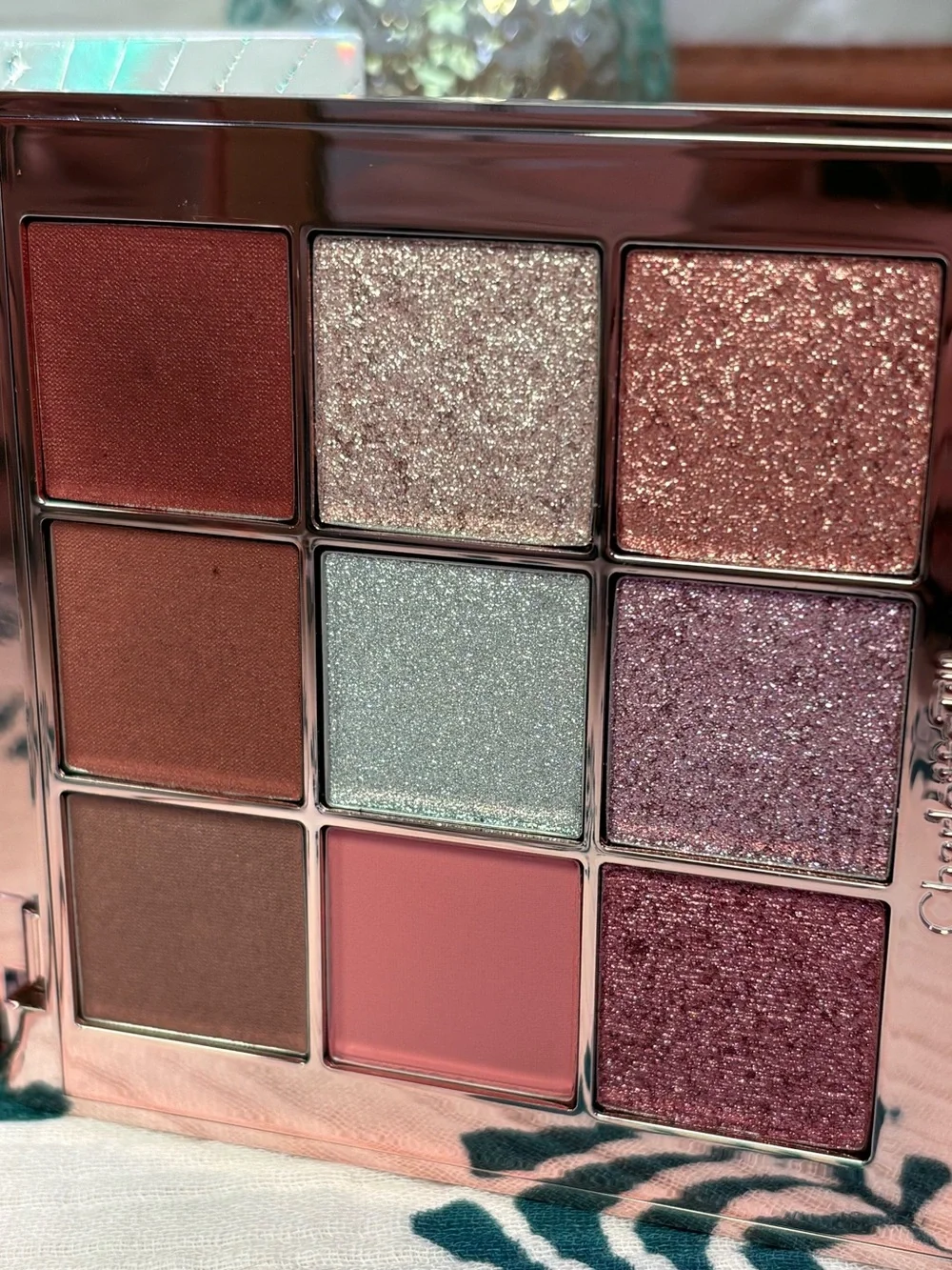 THE BEAUTYVERSE PALETTE LIMITED EDITION EYESHADOW PALETTE